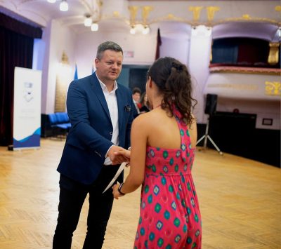 Răsplătim performanța elevilor târgumureșeni și în acest an!