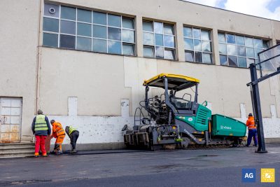 2 terenuri de sport multifuncționale la „Romulus Guga”!