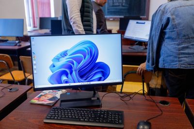 Laboratoare noi de informatică la "Unirea" și “Bolyai”